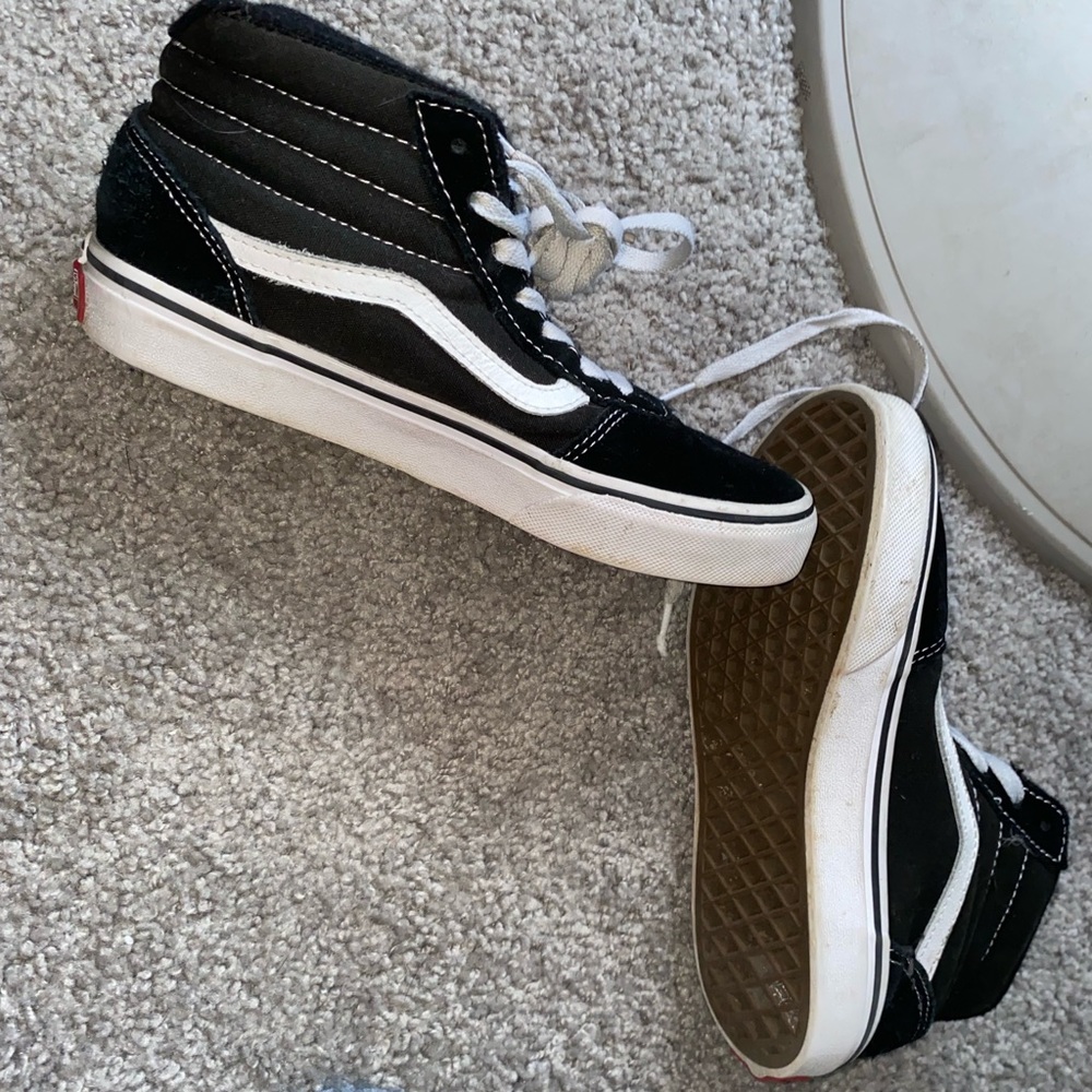 Kid’s Vans - Picture 3 of 4